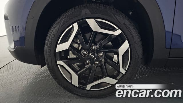 Kia Seltos 2024 — ფოტო 5/20