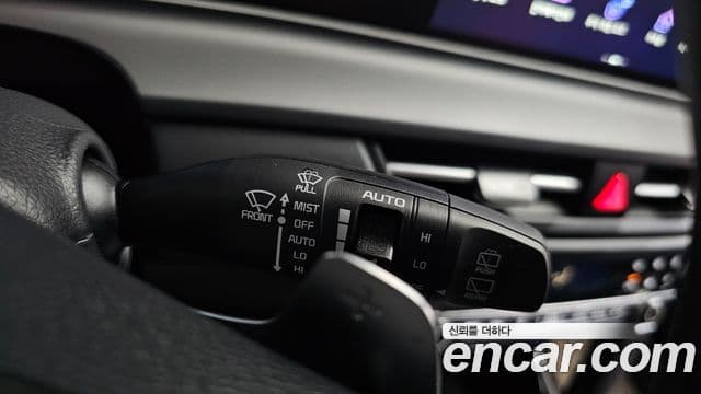 Kia Seltos 2024 — ფოტო 17/20