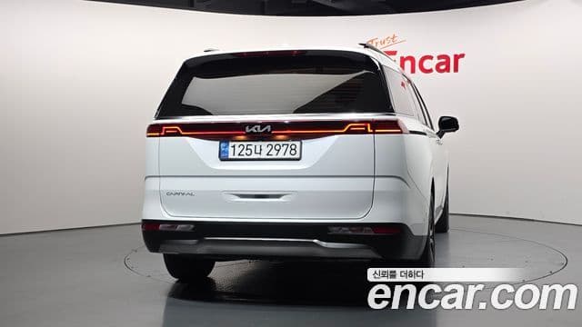 Kia Carnival 2023 — Şəkil 3/20