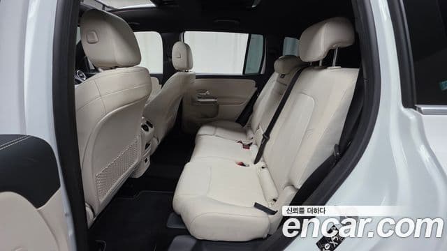 Mercedes-Benz GLB-Class 2021 — Şəkil 12/20