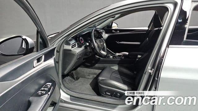 Kia K5 2022 — Şəkil 8/20
