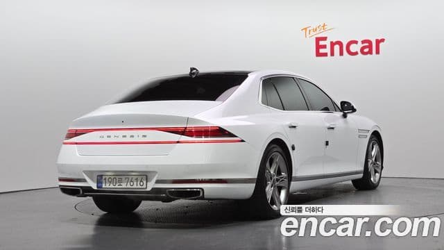 Genesis G90 2022 — Photo 15/20