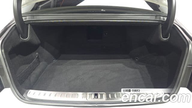 Genesis G90 2022 — Photo 12/20