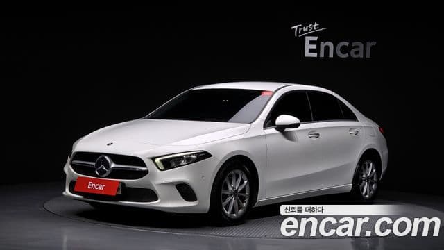 Mercedes-Benz A-Class 2020 — ფოტო 1/20