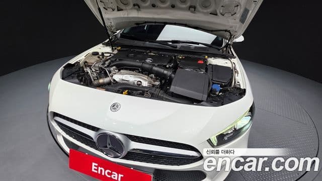 Mercedes-Benz A-Class 2020 — ფოტო 6/20