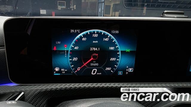 Mercedes-Benz A-Class 2020 — ფოტო 8/20
