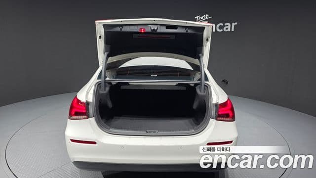 Mercedes-Benz A-Class 2020 — ფოტო 20/20