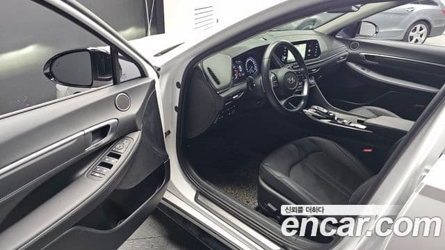 Hyundai Sonata 2021 — ფოტო 10/20