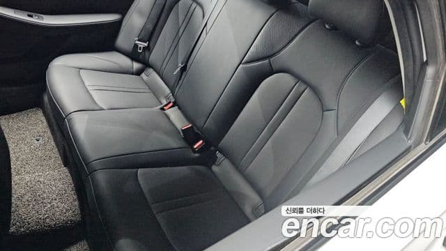 Hyundai Sonata 2021 — ფოტო 15/20