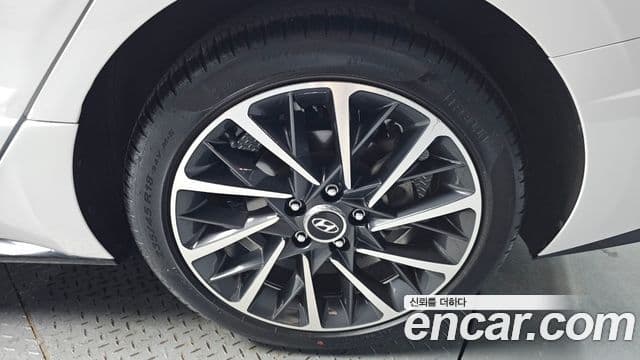 Hyundai Sonata Hybrid 2021 — ფოტო 31/34