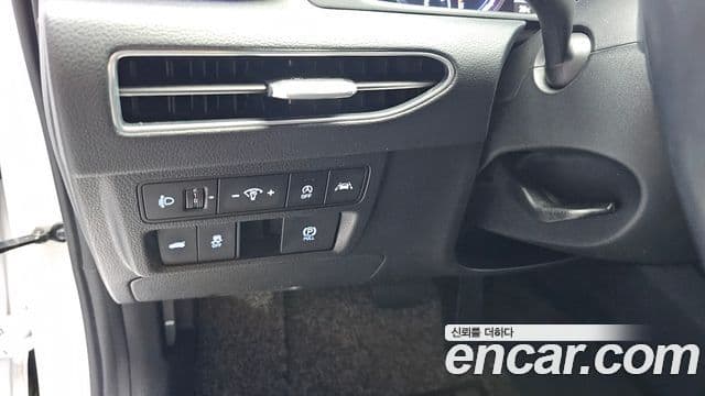 Hyundai Sonata Hybrid 2021 — ფოტო 17/34