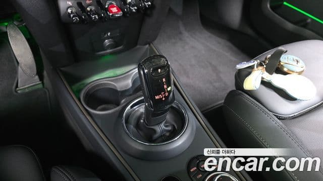 Mini Cooper Countryman 2023 — ფოტო 9/20