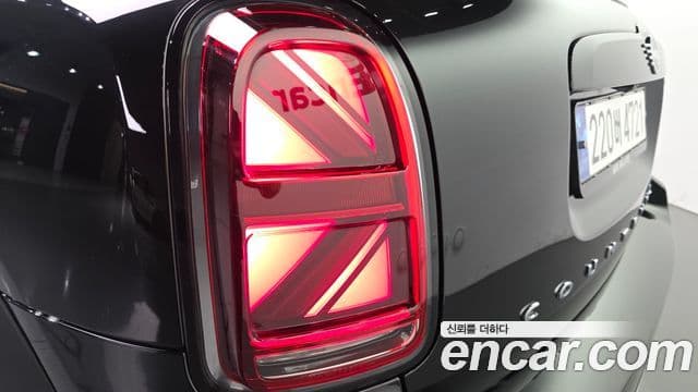 Mini Cooper Countryman 2023 — Photo 16/38