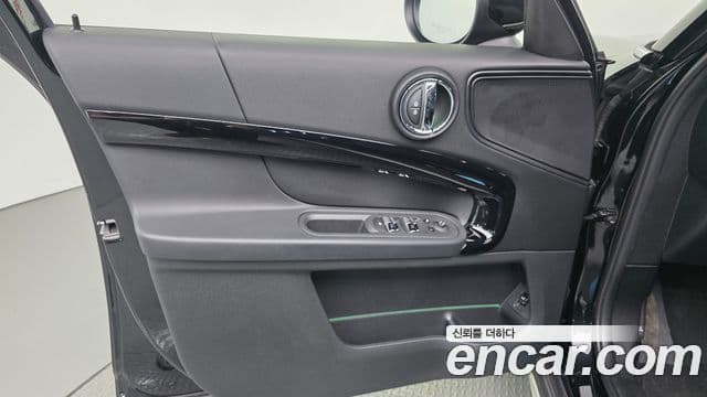 Mini Cooper Countryman 2023 — Photo 12/38