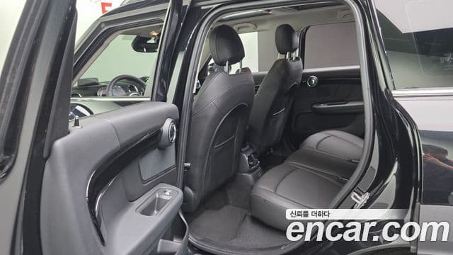 Mini Cooper Countryman 2023 — Photo 22/38