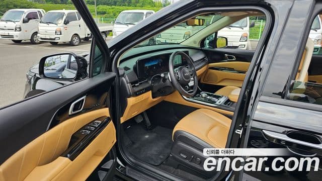 Kia Carnival 2023 — Şəkil 10/20