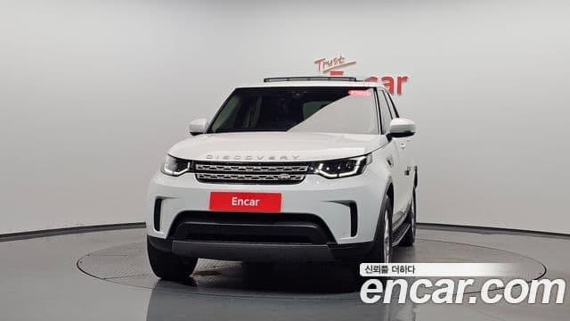 Land Rover Discovery 5 2019 — Photo 11/36