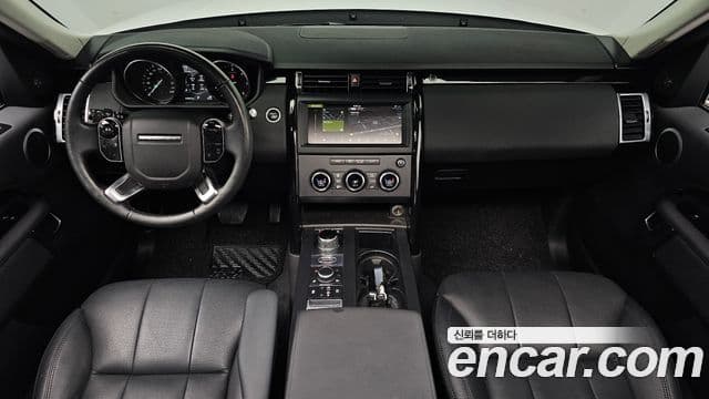Land Rover Discovery 5 2019 — Photo 20/36