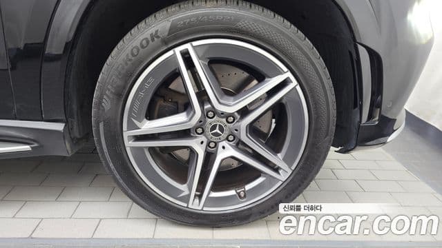 Mercedes-Benz GLS-Class 2022 — Photo 16/34