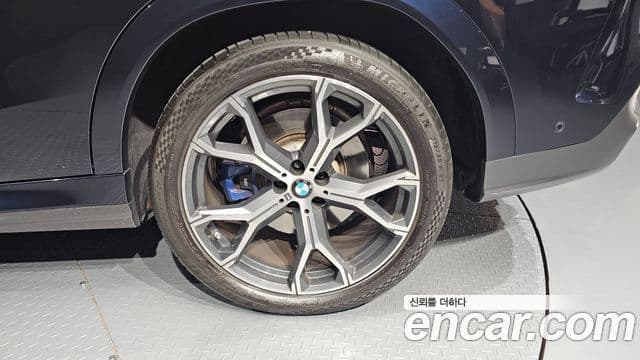 BMW X6 2021 — Photo 3/29