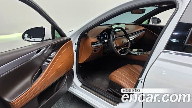 Genesis Electrified G80 2022 — фото 10 из 20