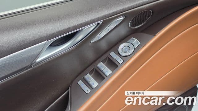 Genesis Electrified G80 2022 — фото 18 из 20