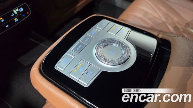Genesis Electrified G80 2022 — ფოტო 19/20