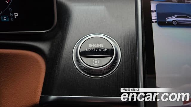 Mercedes-Benz S-Class 2022 — ფოტო 17/20