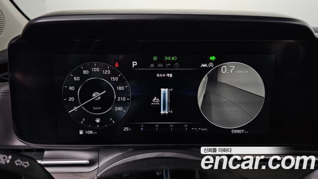 Kia Carnival 2020 — Фото 8/20