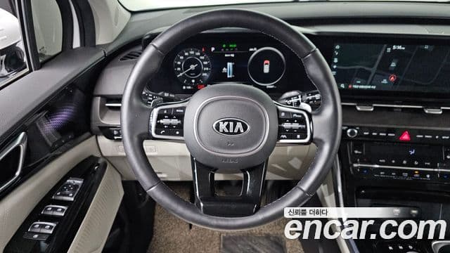 Kia Carnival 2020 — Фото 13/20