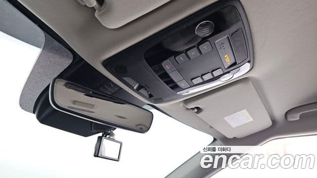 Kia Carnival 2020 — Фото 17/20