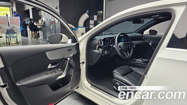 Mercedes-Benz A-Class 2022 — Şəkil 10/20