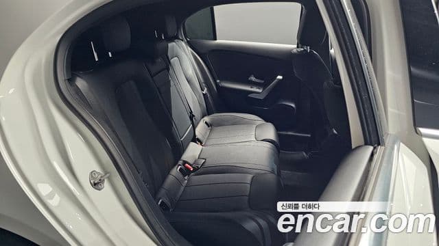 Mercedes-Benz A-Class 2022 — Şəkil 11/20