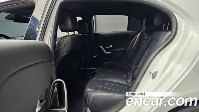 Mercedes-Benz A-Class 2022 — Şəkil 12/20
