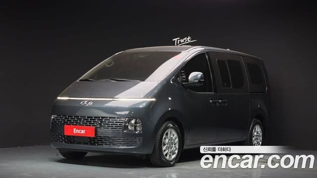 Hyundai Staria 2022 — Фото 1/20