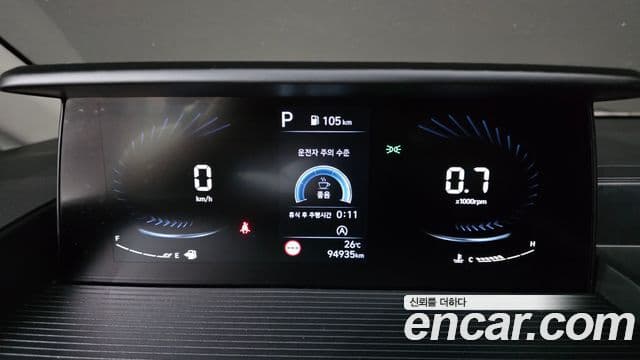 Hyundai Staria 2022 — Фото 8/20