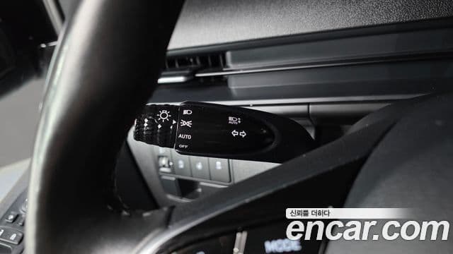 Hyundai Staria 2022 — ფოტო 14/33