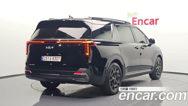 Kia Carnival 2025 — Şəkil 2/20