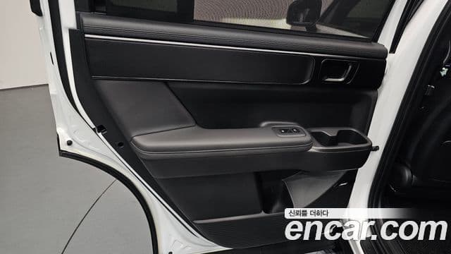 Hyundai Santa Fe 2025 — Şəkil 19/36