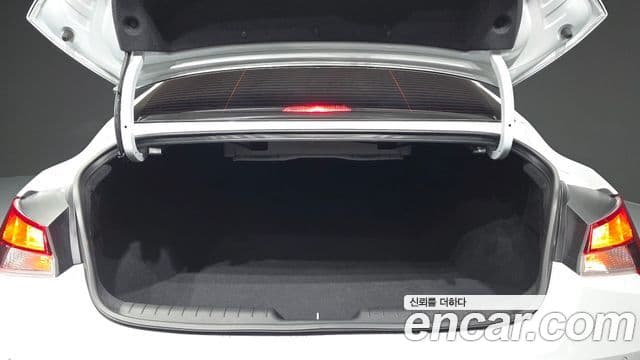 Hyundai Avante 2023 — Şəkil 20/20