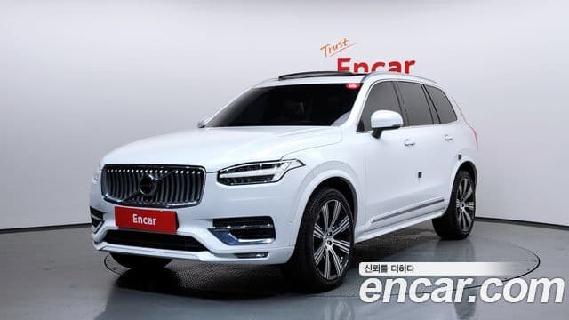 Volvo XC90 2022 — Фото 1/20