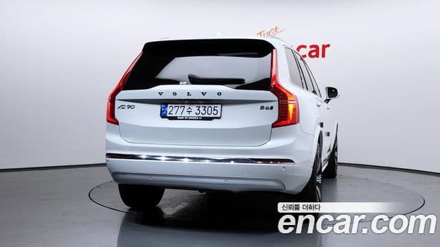Volvo XC90 2022 — Фото 4/20