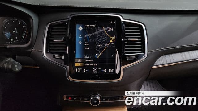 Volvo XC90 2022 — Фото 13/20