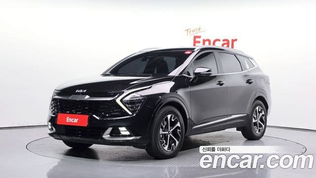 Kia Sportage 2022 — Фото 1/20