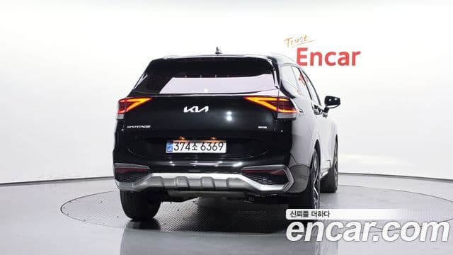 Kia Sportage 2022 — Фото 4/20