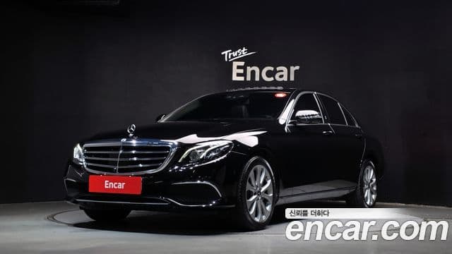 Mercedes-Benz E-Class 2020 — ფოტო 1/20