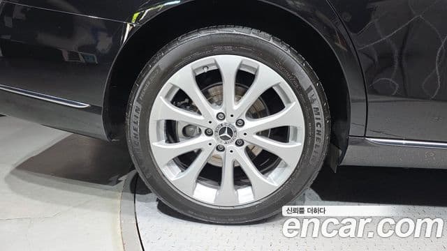 Mercedes-Benz E-Class 2020 — ფოტო 5/20