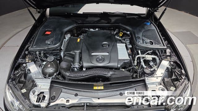 Mercedes-Benz E-Class 2020 — ფოტო 6/20