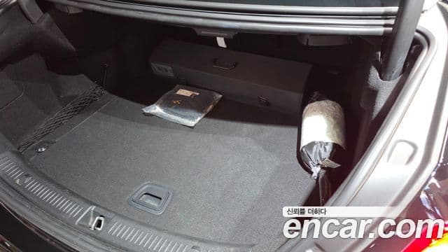 Mercedes-Benz E-Class 2020 — Şəkil 24/34