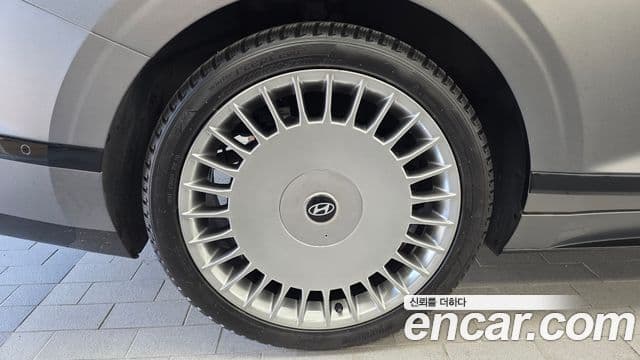 Hyundai Grandeur 2023 — ფოტო 5/20